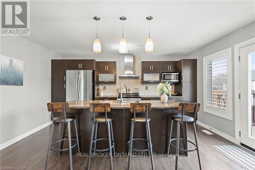 14 Carroll Lane, Brantford, Ontario  N3T 5L5 - Photo 10 - X12481614