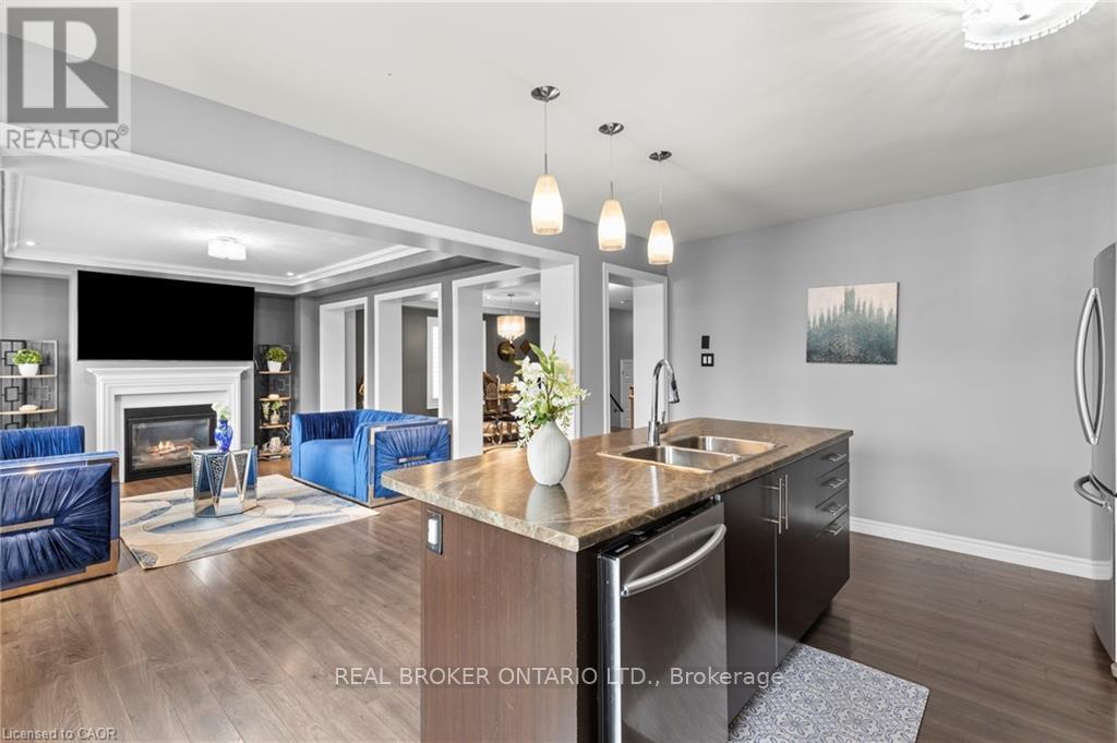 14 Carroll Lane, Brantford, Ontario  N3T 5L5 - Photo 8 - X12481614