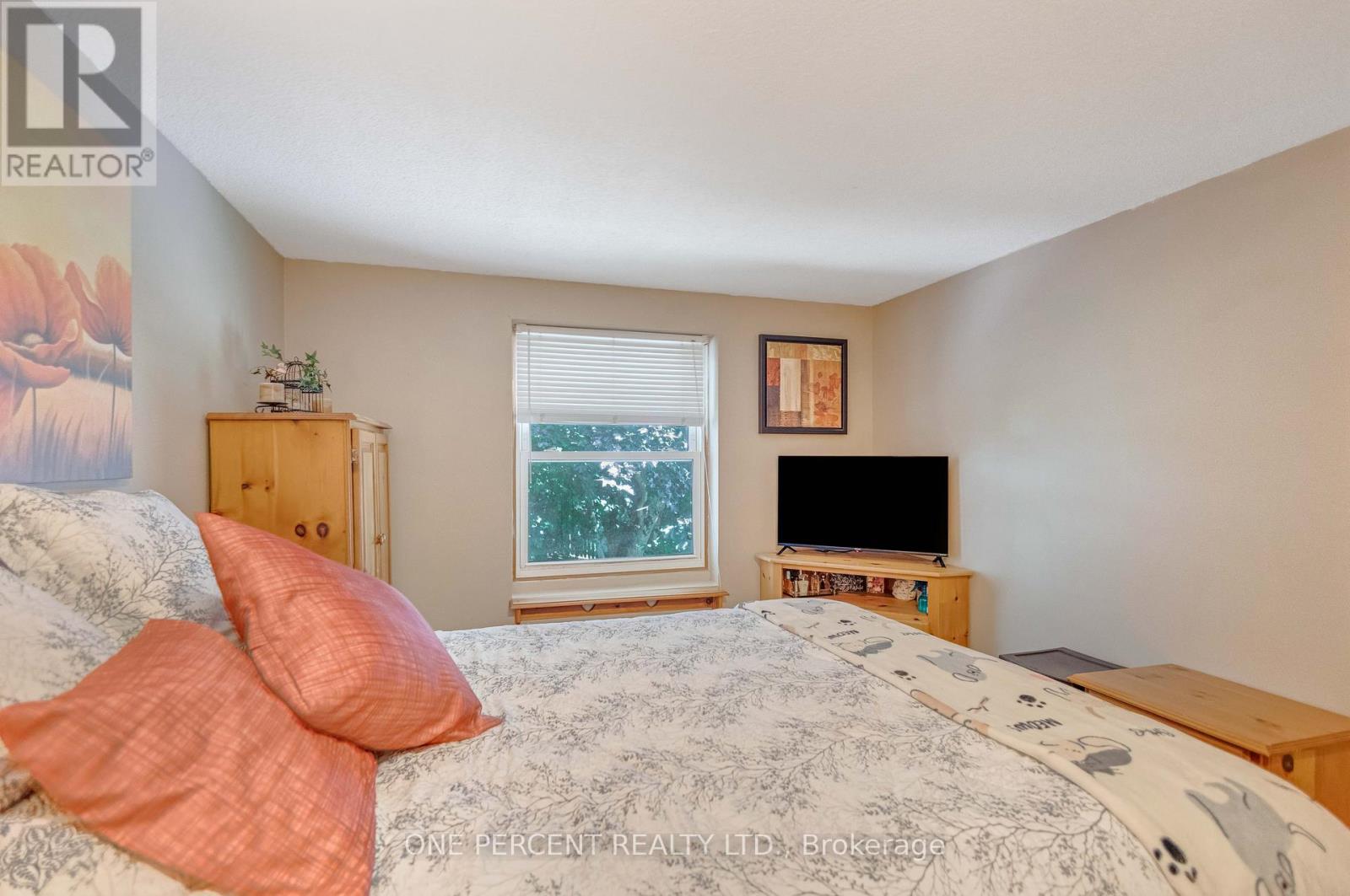 40 - 215 Glamis Road, Cambridge, Ontario  N1R 6V8 - Photo 17 - X12481638
