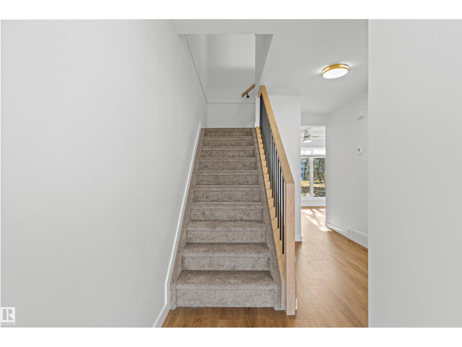 2935 109 St Nw, Edmonton, Alberta  T6J 4N6 - Photo 4 - E4463469