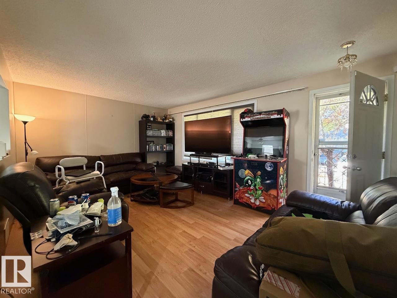 12009 40 St Nw, Edmonton, Alberta  T5W 2L2 - Photo 2 - E4463472