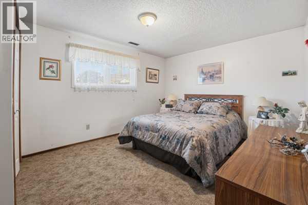 69 Hallgren Avenue, Red Deer, Alberta  T4N 6P1 - Photo 18 - A2266457