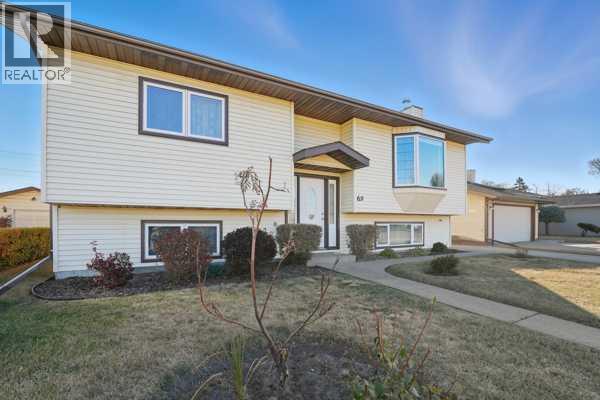 69 Hallgren Avenue, Red Deer, Alberta  T4N 6P1 - Photo 2 - A2266457