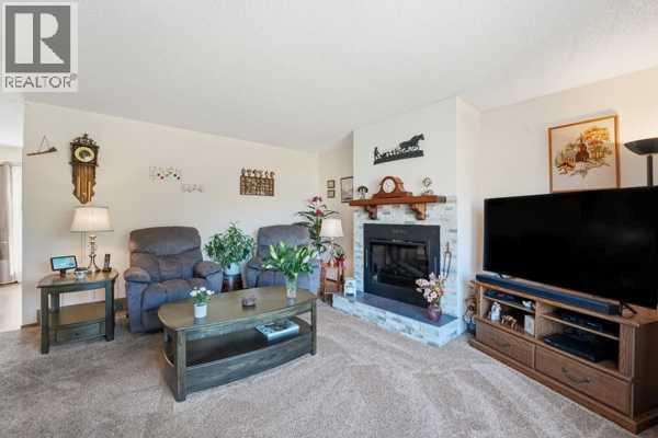 69 Hallgren Avenue, Red Deer, Alberta  T4N 6P1 - Photo 6 - A2266457
