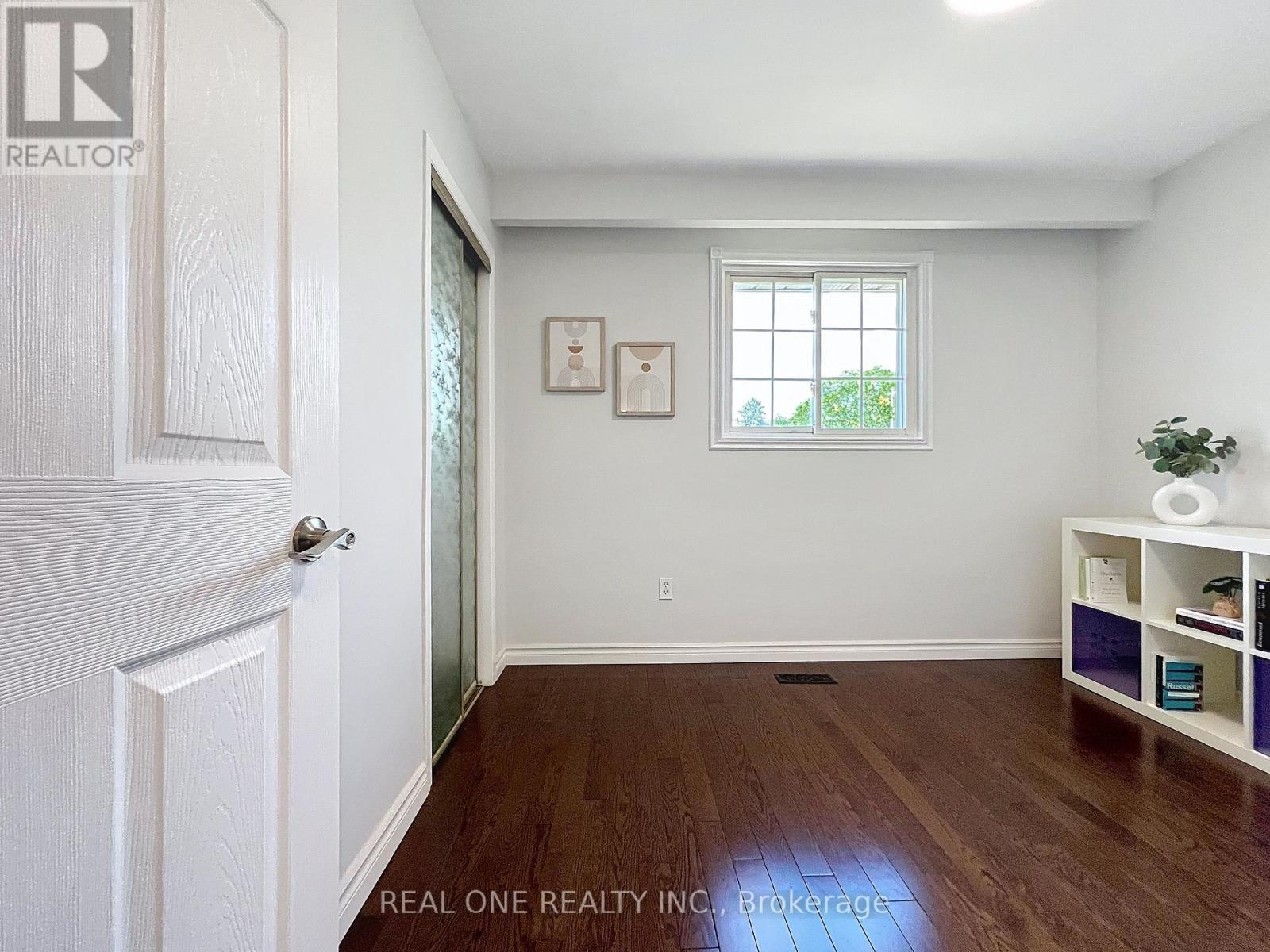 2 James Gray Drive, Toronto, Ontario  M2H 1N9 - Photo 35 - C12481645