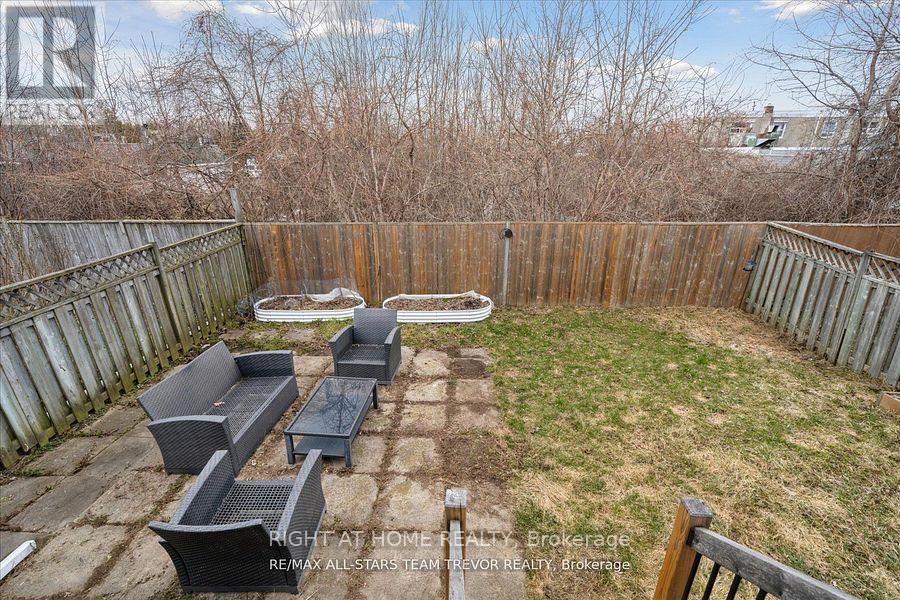 6 Newlands Avenue, Georgina, Ontario  L4P 3T3 - Photo 17 - N12481652