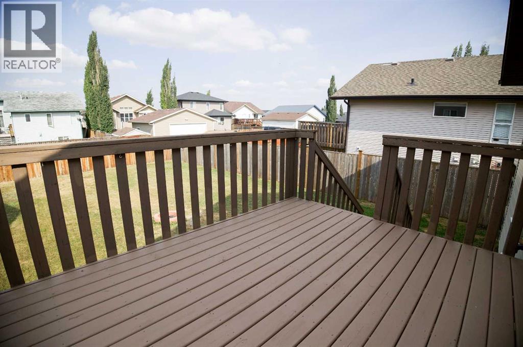 146 Newton Drive, Penhold, Alberta  T0M 1R0 - Photo 13 - A2257366