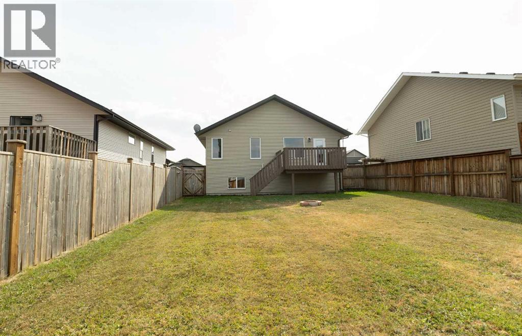 146 Newton Drive, Penhold, Alberta  T0M 1R0 - Photo 15 - A2257366