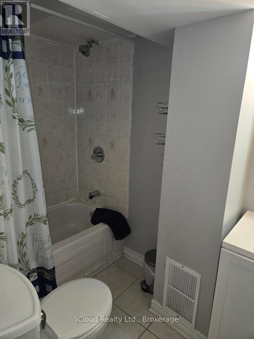 Apt - 1659 Summergrove (Bsmt) Crescent, Mississauga, Ontario  L5M 3Z6 - Photo 8 - W12481643