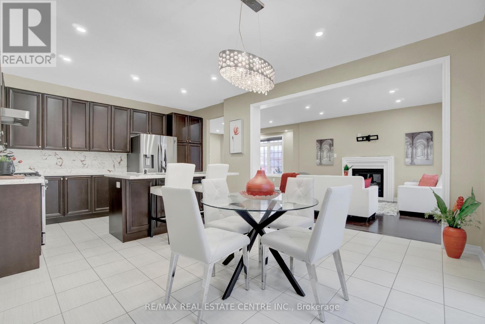 28 Plentywood Drive, Brampton, Ontario  L6Y 0C1 - Photo 15 - W12481650