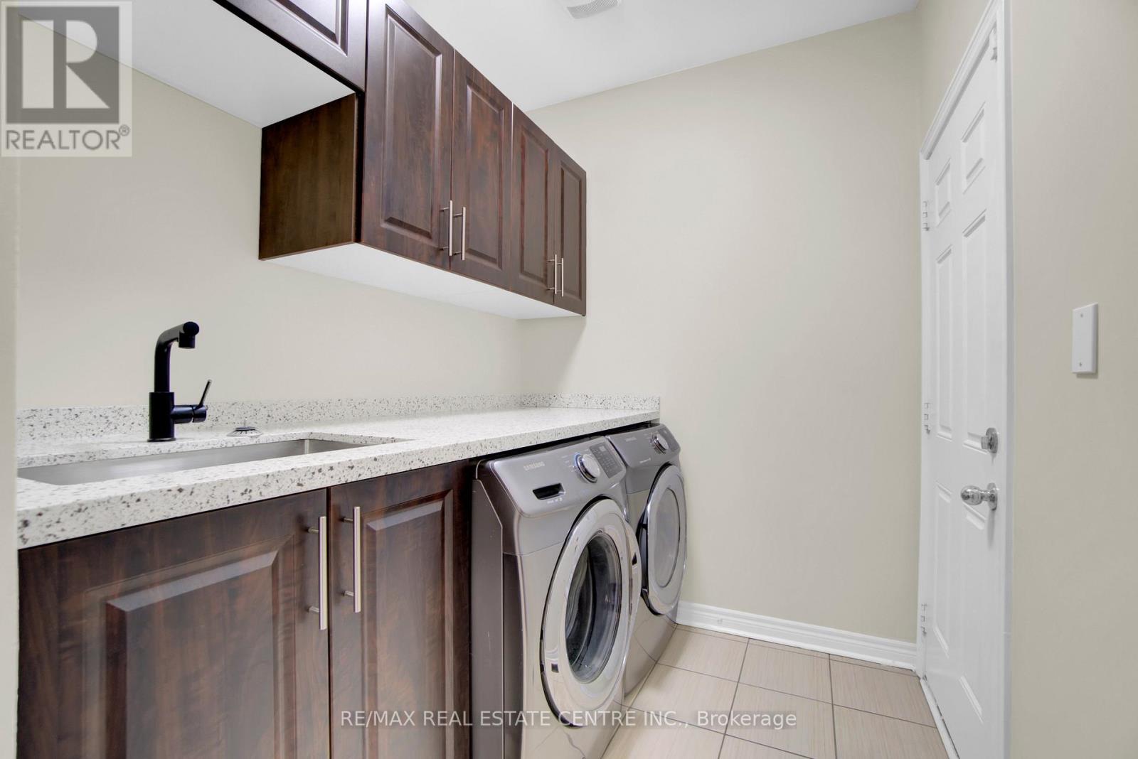 28 Plentywood Drive, Brampton, Ontario  L6Y 0C1 - Photo 19 - W12481650