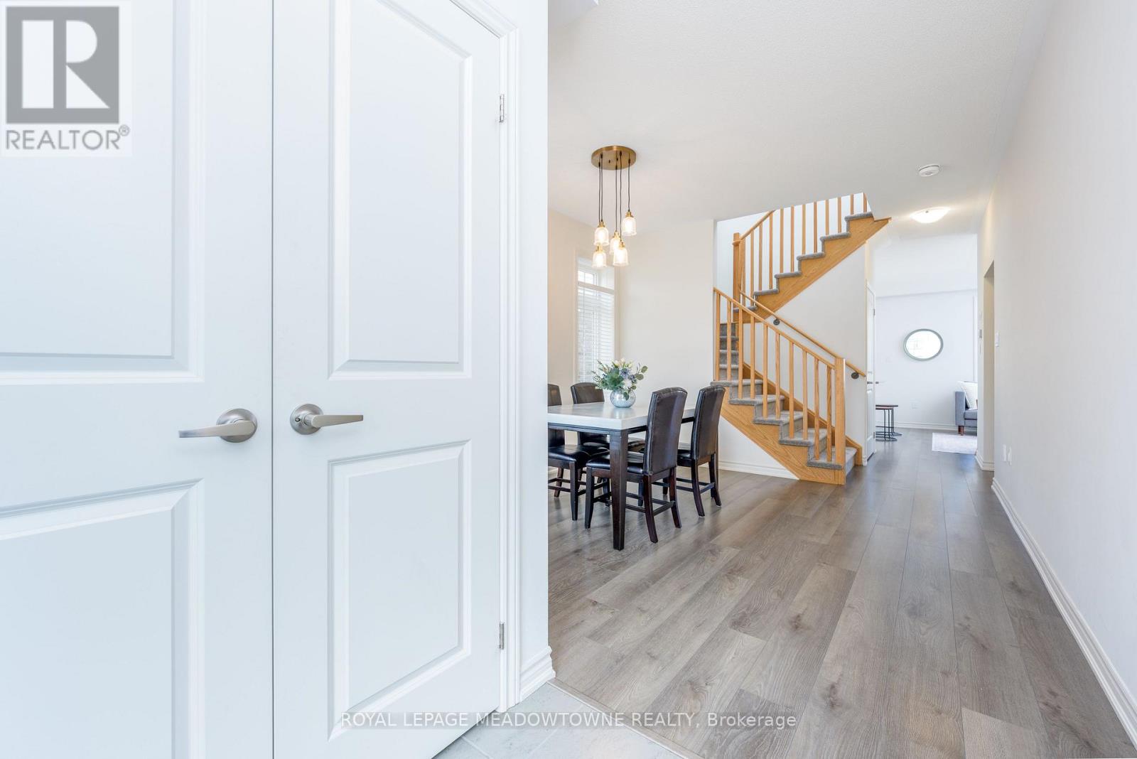 39 Dass Drive W, Centre Wellington, Ontario  N1M 0H9 - Photo 5 - X12481657