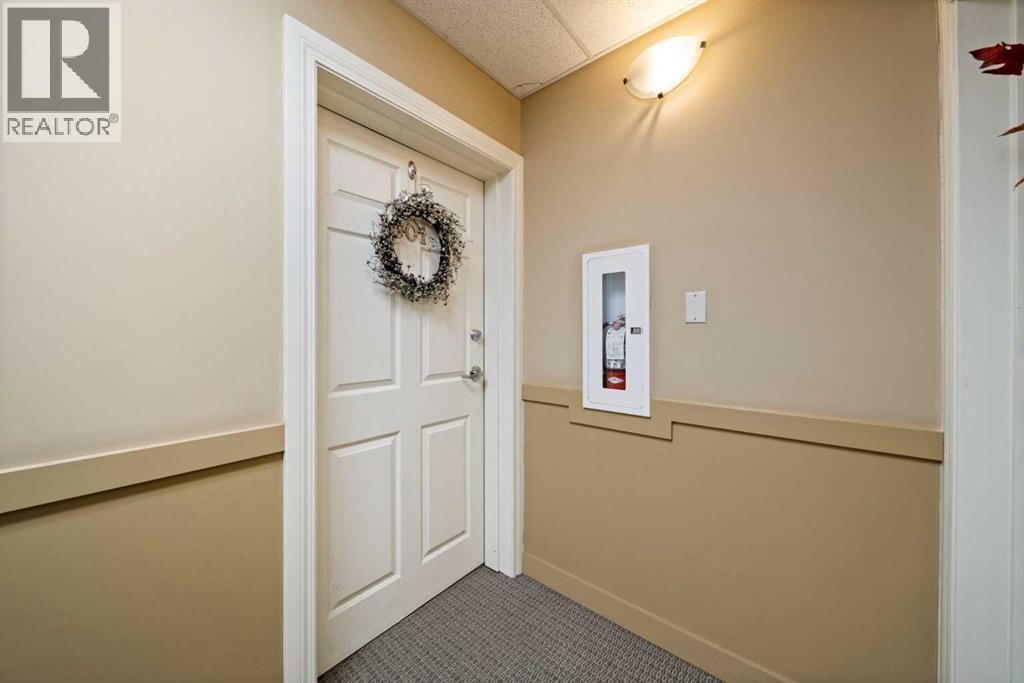 301, 69 Ironstone Drive, Red Deer, Alberta  T4R 0J8 - Photo 2 - A2266232