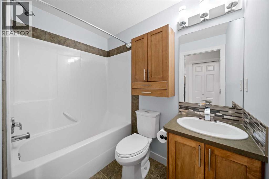 301, 69 Ironstone Drive, Red Deer, Alberta  T4R 0J8 - Photo 21 - A2266232