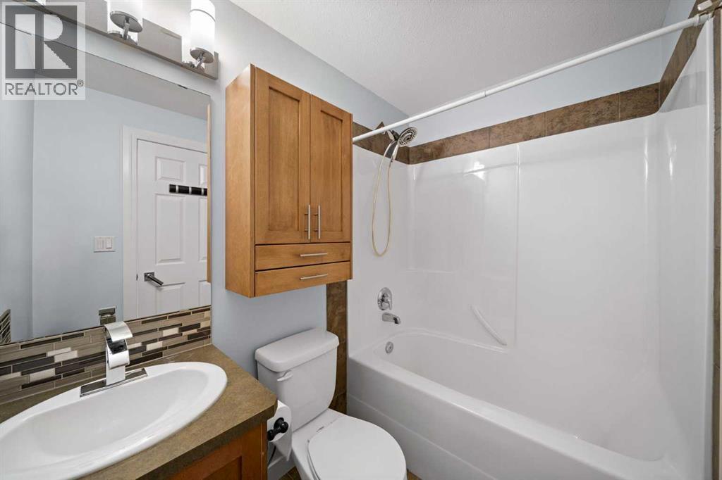 301, 69 Ironstone Drive, Red Deer, Alberta  T4R 0J8 - Photo 18 - A2266232