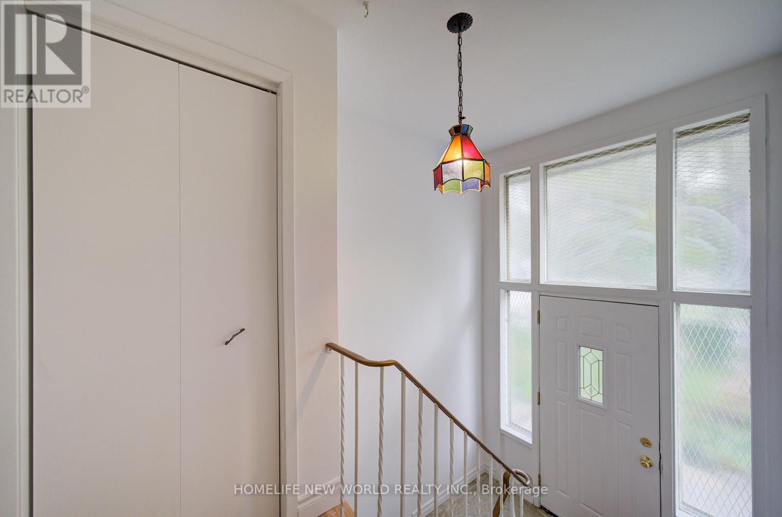 86 Tuscarora Drive, Toronto, Ontario  M2H 2K3 - Photo 5 - C12479665