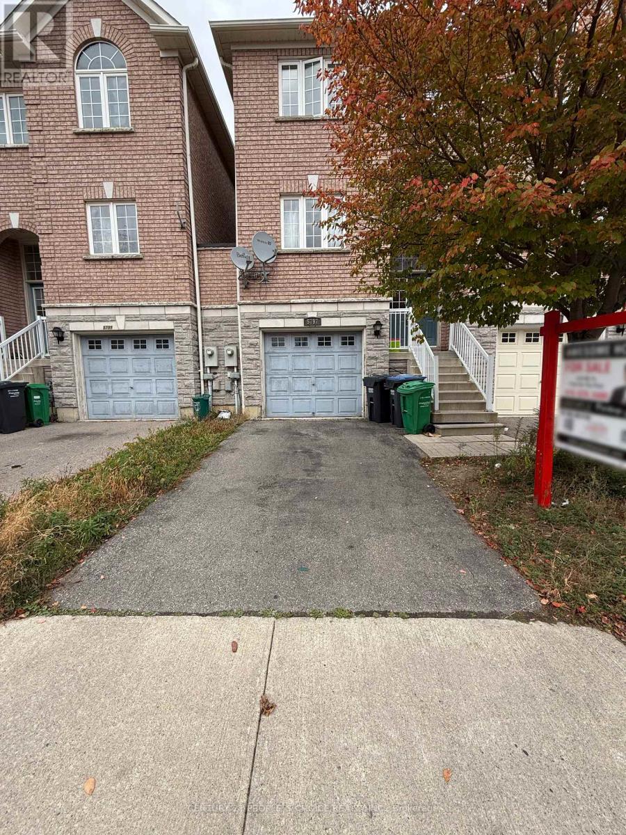 5797 Tiz Road, Mississauga, Ontario  L5R 0B4 - Photo 1 - W12480201