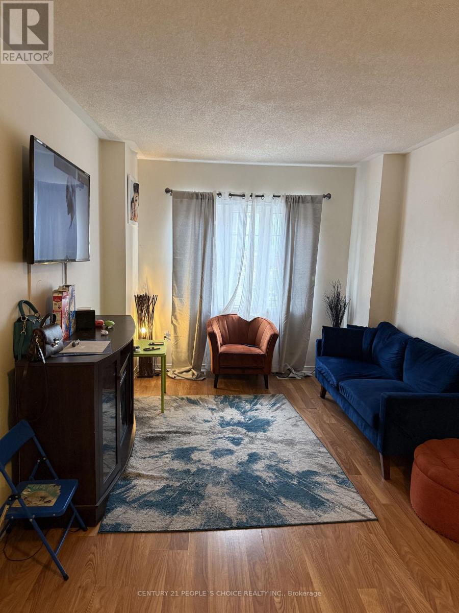 5797 Tiz Road, Mississauga, Ontario  L5R 0B4 - Photo 7 - W12480201