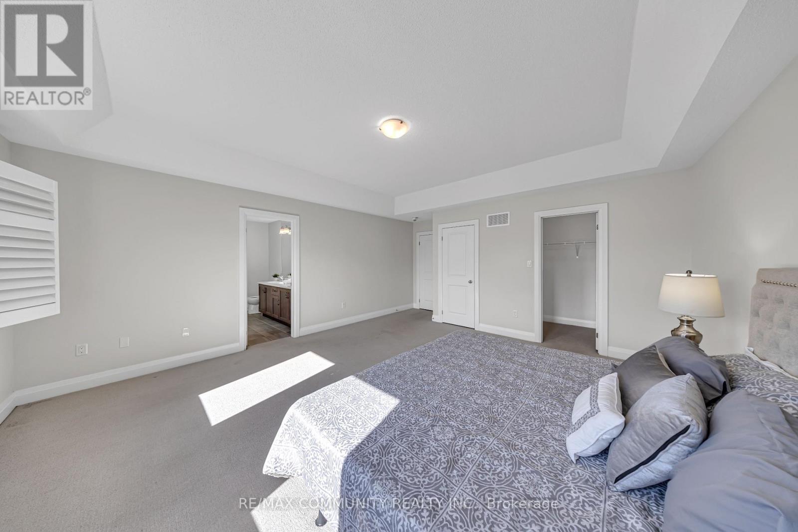 209 Castle Oaks Crossing, Brampton, Ontario  L6P 3X3 - Photo 38 - W12480718