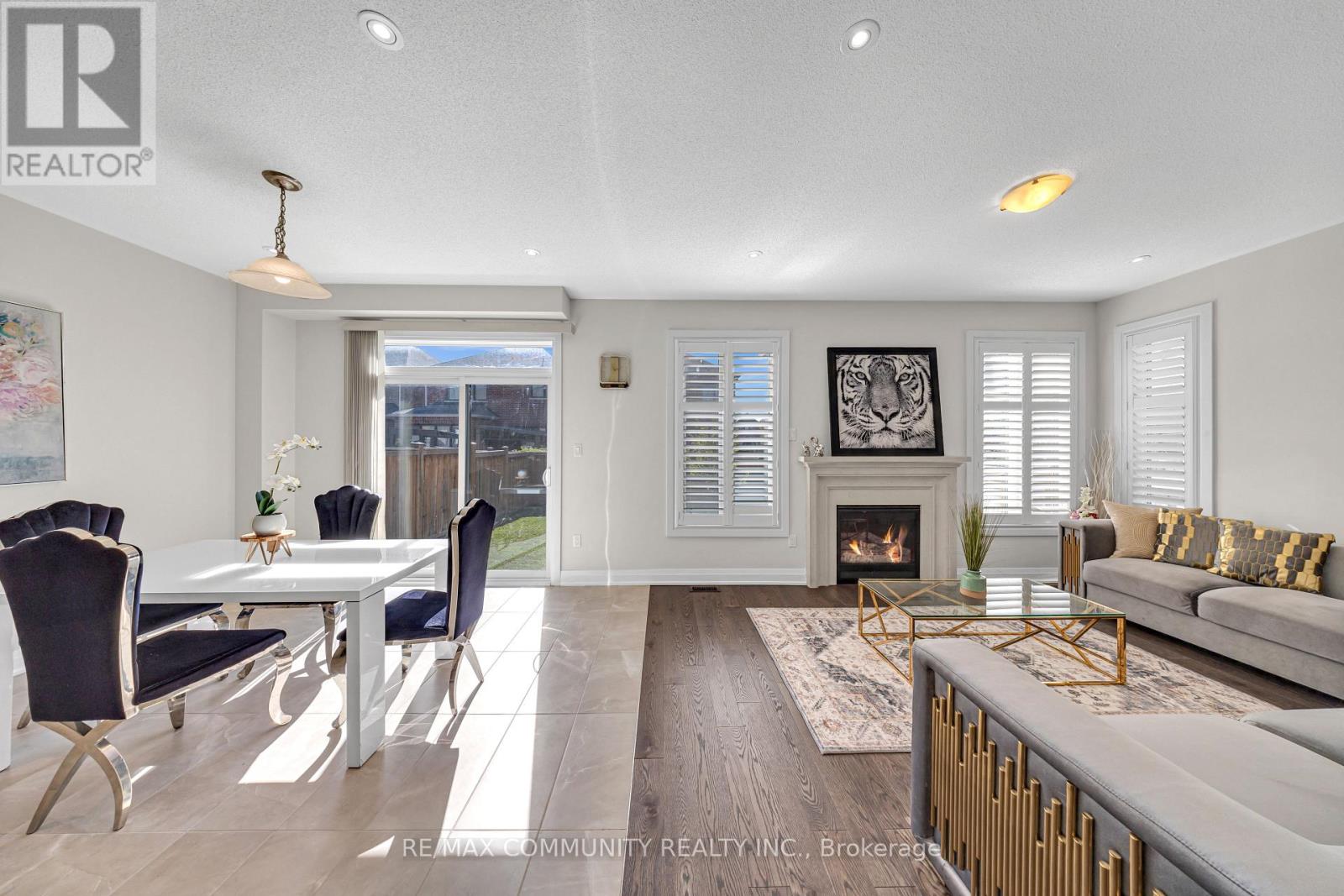209 Castle Oaks Crossing, Brampton, Ontario  L6P 3X3 - Photo 25 - W12480718