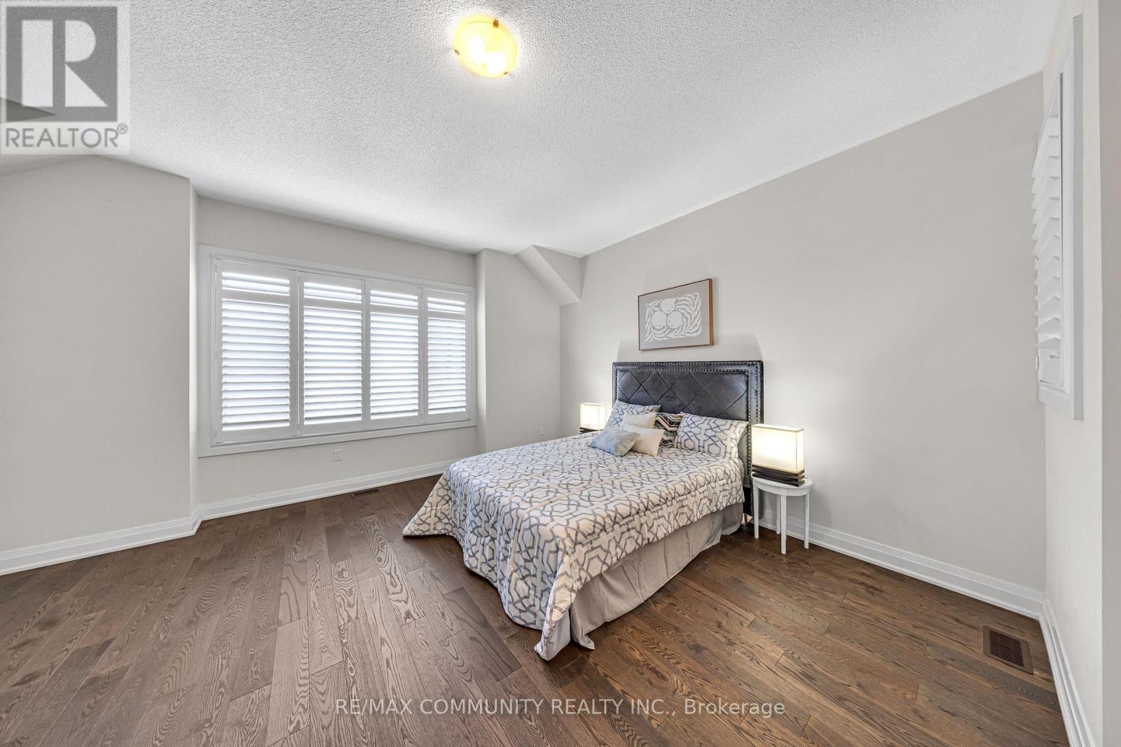 209 Castle Oaks Crossing, Brampton, Ontario  L6P 3X3 - Photo 33 - W12480718
