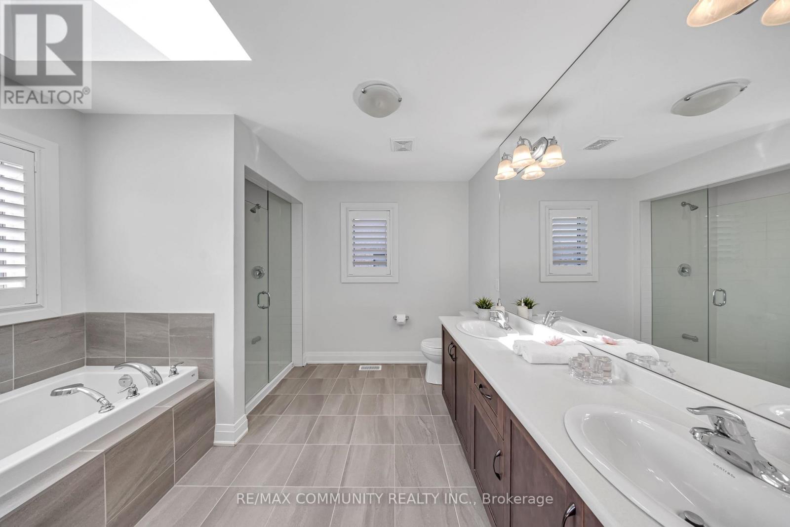 209 Castle Oaks Crossing, Brampton, Ontario  L6P 3X3 - Photo 41 - W12480718