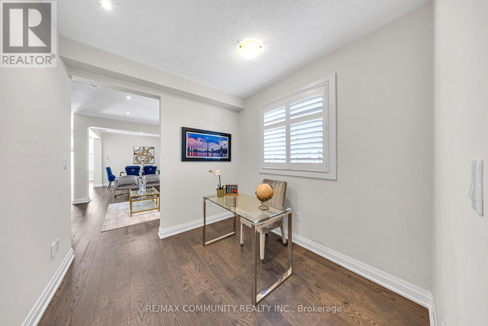 209 Castle Oaks Crossing, Brampton, Ontario  L6P 3X3 - Photo 8 - W12480718