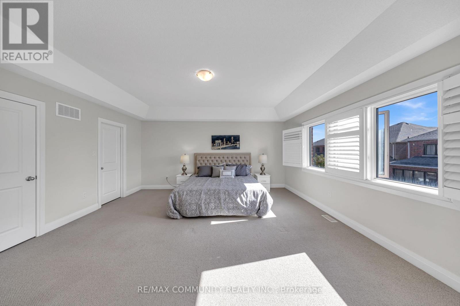 209 Castle Oaks Crossing, Brampton, Ontario  L6P 3X3 - Photo 40 - W12480718
