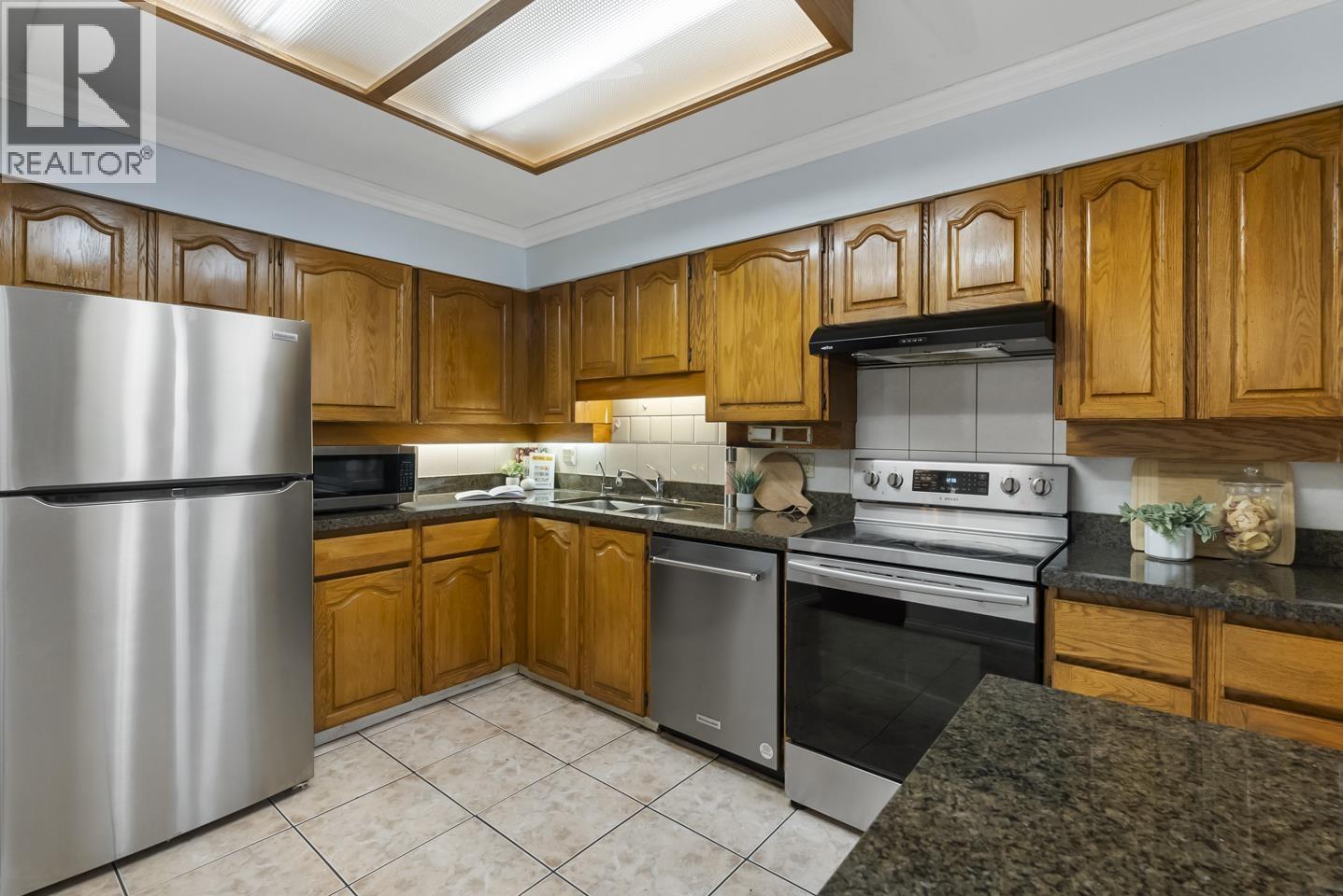 103 777 Eighth Street, New Westminster, British Columbia  V3N 3S7 - Photo 9 - R3052337