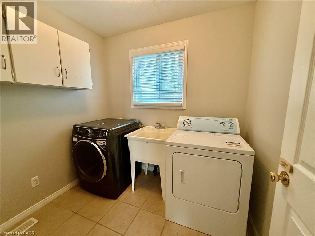 655 Violet Street, Waterloo, Ontario  N2V 2W1 - Photo 25 - 40781997