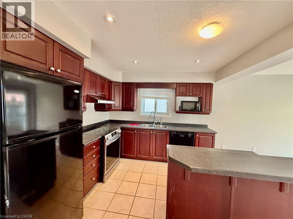 655 Violet Street, Waterloo, Ontario  N2V 2W1 - Photo 7 - 40781997