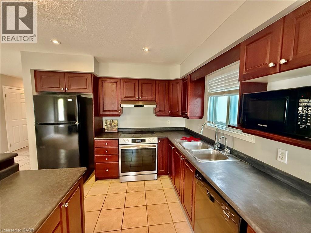 655 Violet Street, Waterloo, Ontario  N2V 2W1 - Photo 8 - 40781997