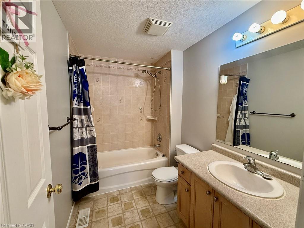 655 Violet Street, Waterloo, Ontario  N2V 2W1 - Photo 22 - 40781997