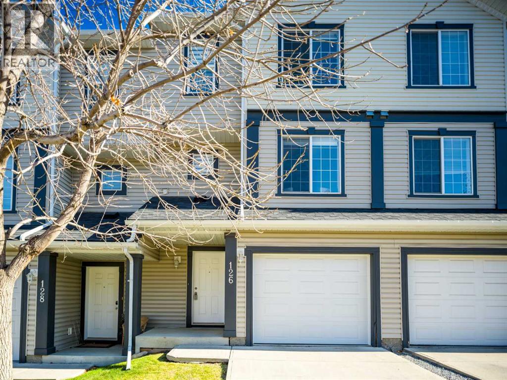 126 Everhollow Heights Sw, Calgary, Alberta  T2Y 5B4 - Photo 3 - A2264586