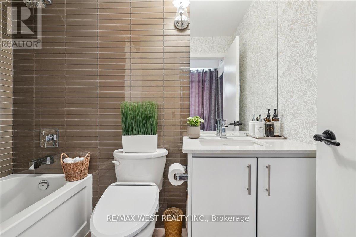 1010 - 75 The Donway W, Toronto, Ontario  M3C 2E9 - Photo 10 - C12481658