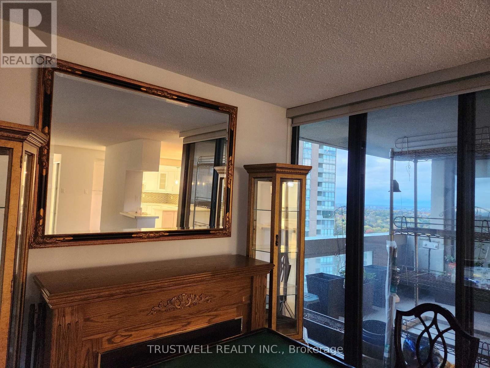1706 - 65 Skymark Drive, Toronto, Ontario  M2H 3N9 - Photo 4 - C12481693
