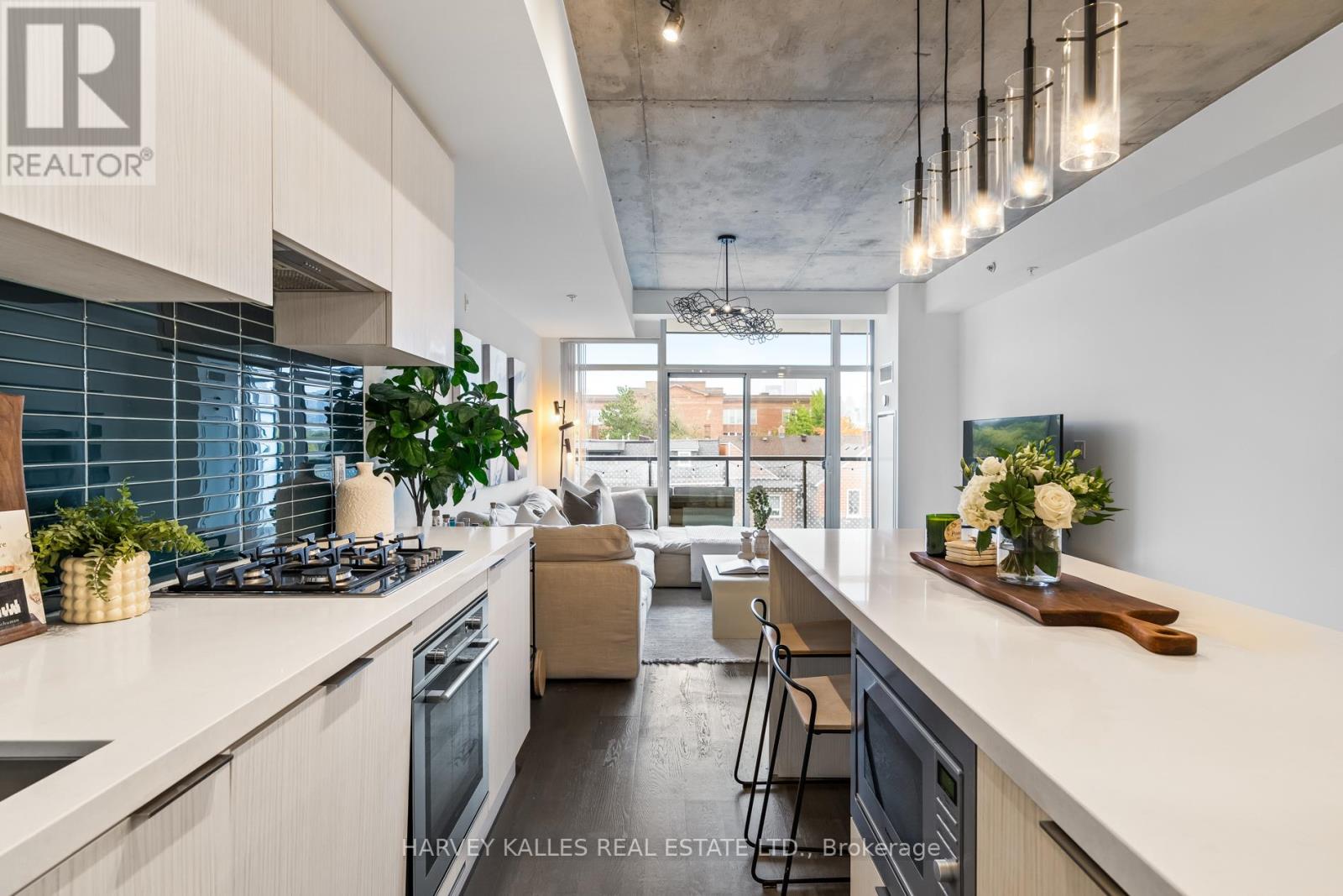 318 - 109 Ossington Avenue, Toronto, Ontario  M6J 0G1 - Photo 4 - C12481697