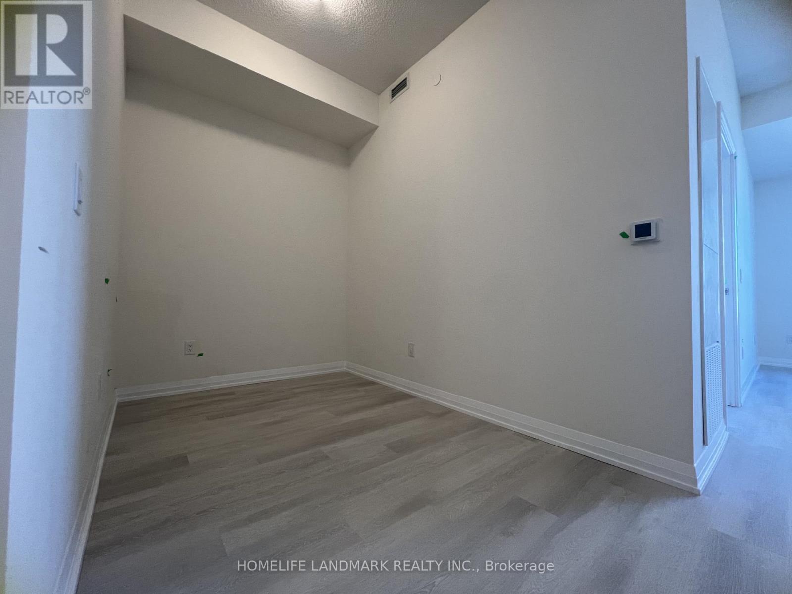1006 - 3260 Sheppard Avenue E, Toronto, Ontario  M1T 3K3 - Photo 4 - E12481673