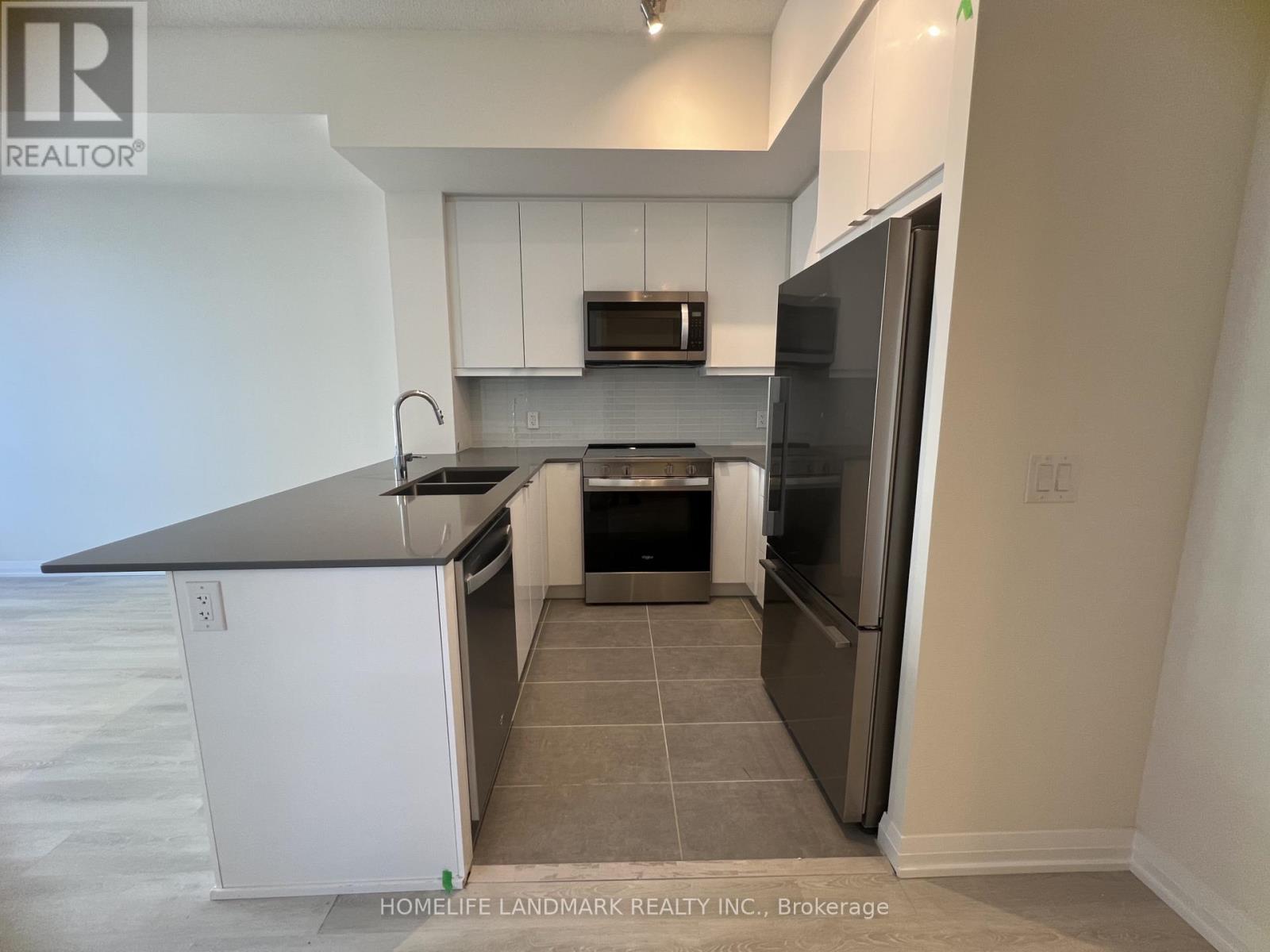 1006 - 3260 Sheppard Avenue E, Toronto, Ontario  M1T 3K3 - Photo 5 - E12481673