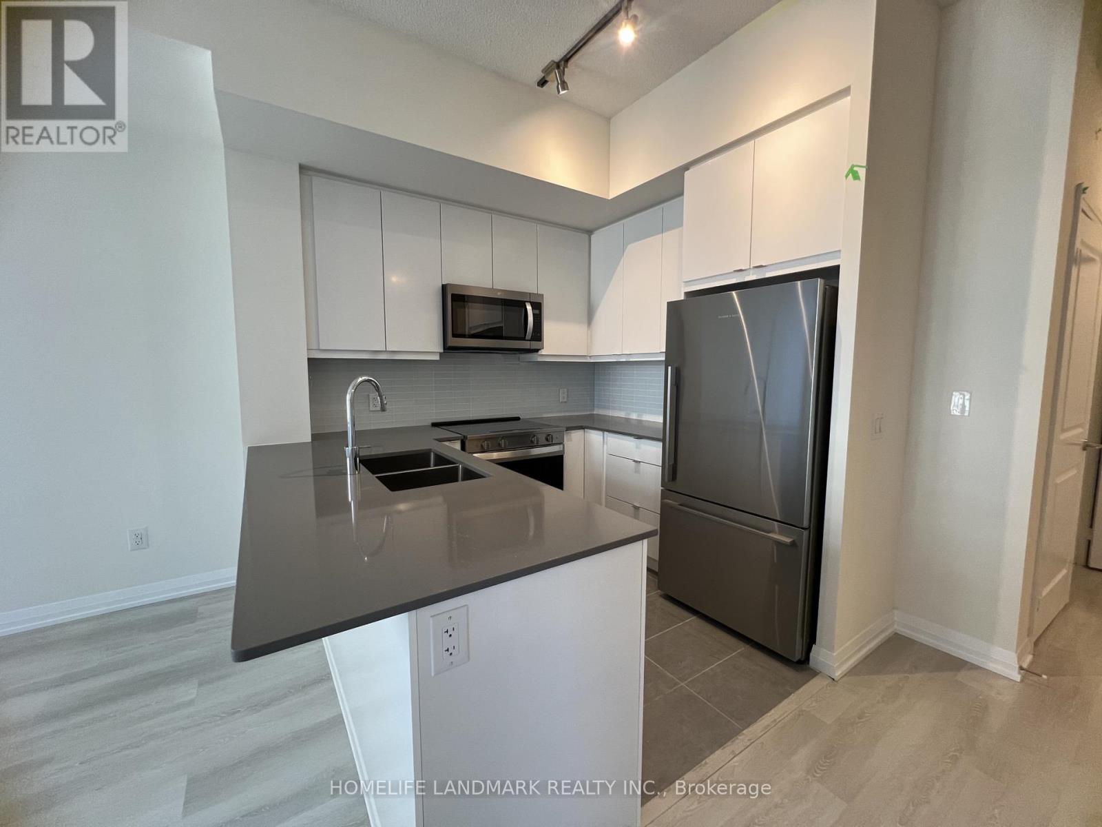 1006 - 3260 Sheppard Avenue E, Toronto, Ontario  M1T 3K3 - Photo 6 - E12481673