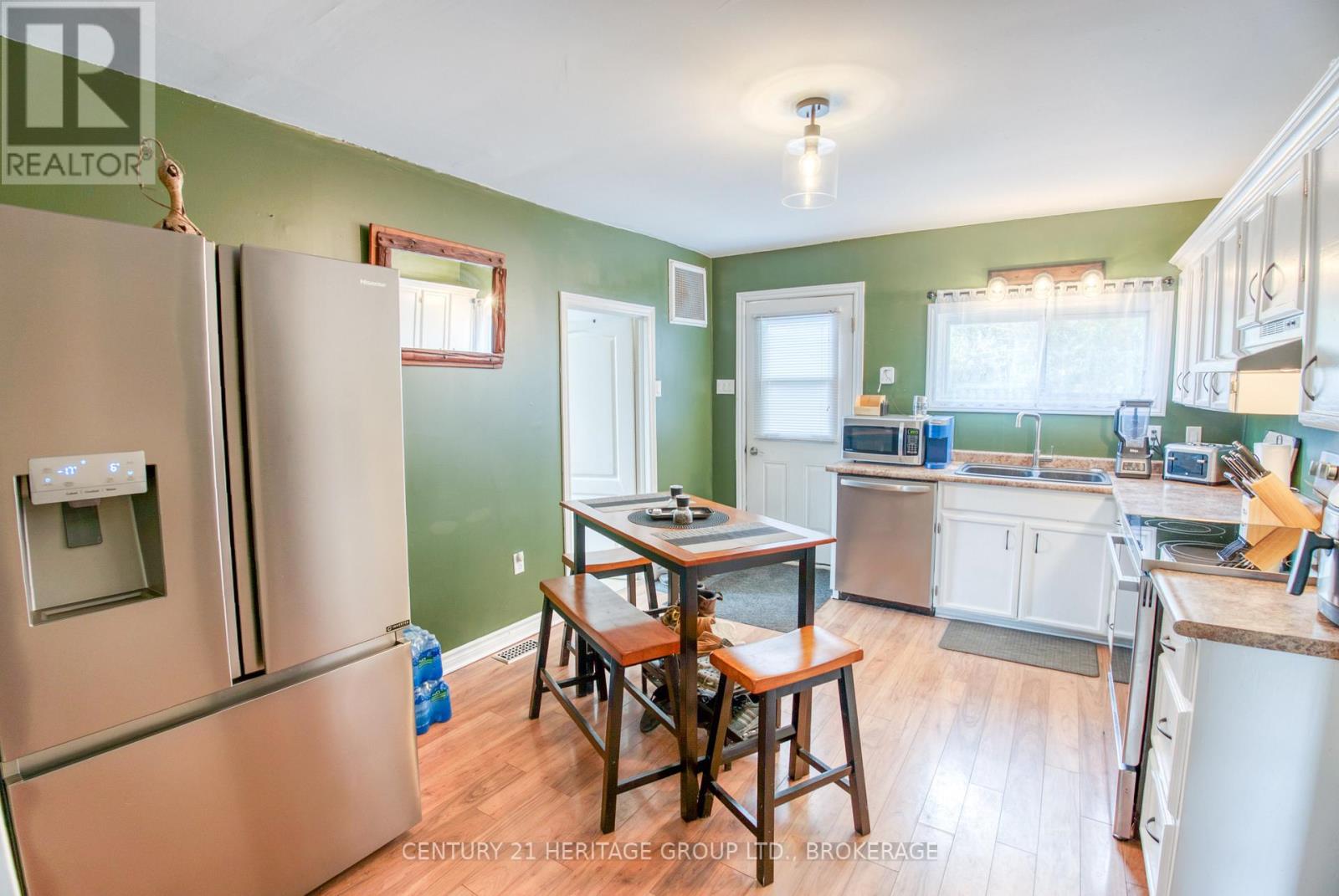 6913 County 2 Road, Loyalist (Lennox And Addington - South), Ontario  K7R 3K6 - Photo 9 - X12423336