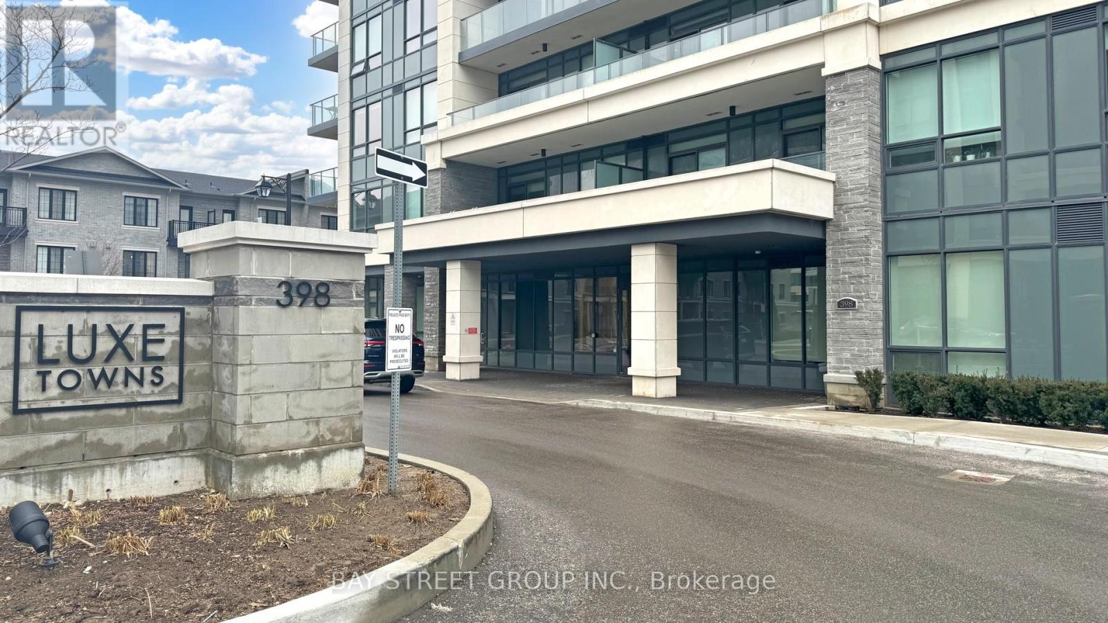 1606 - 398 Highway 7 E, Richmond Hill, Ontario  L4B 1A7 - Photo 3 - N12481668