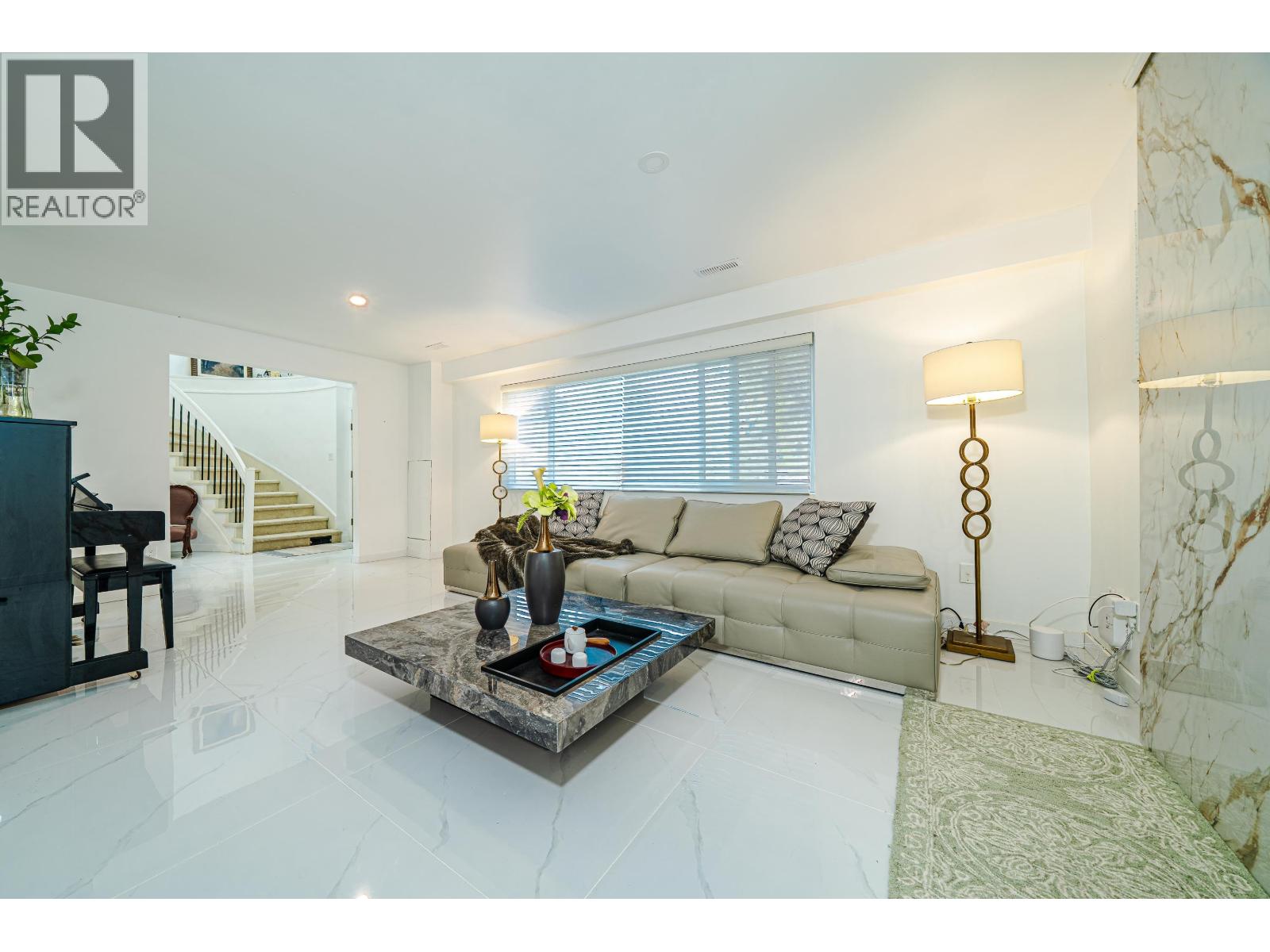 5180 Chetwynd Avenue, Richmond, British Columbia  V7C 4L2 - Photo 4 - R3051495