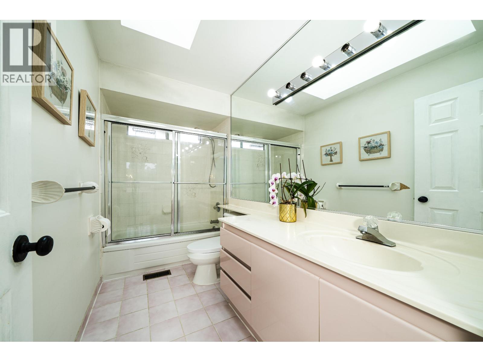 5180 Chetwynd Avenue, Richmond, British Columbia  V7C 4L2 - Photo 33 - R3051495