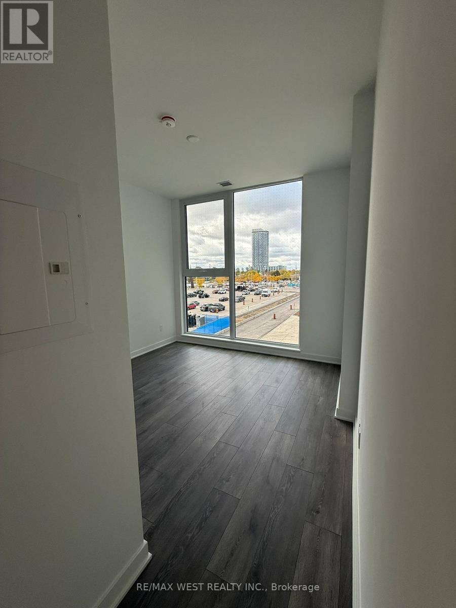 228 - 1007 The Queensway, Toronto, Ontario  M8Z 0C6 - Photo 4 - W12481665