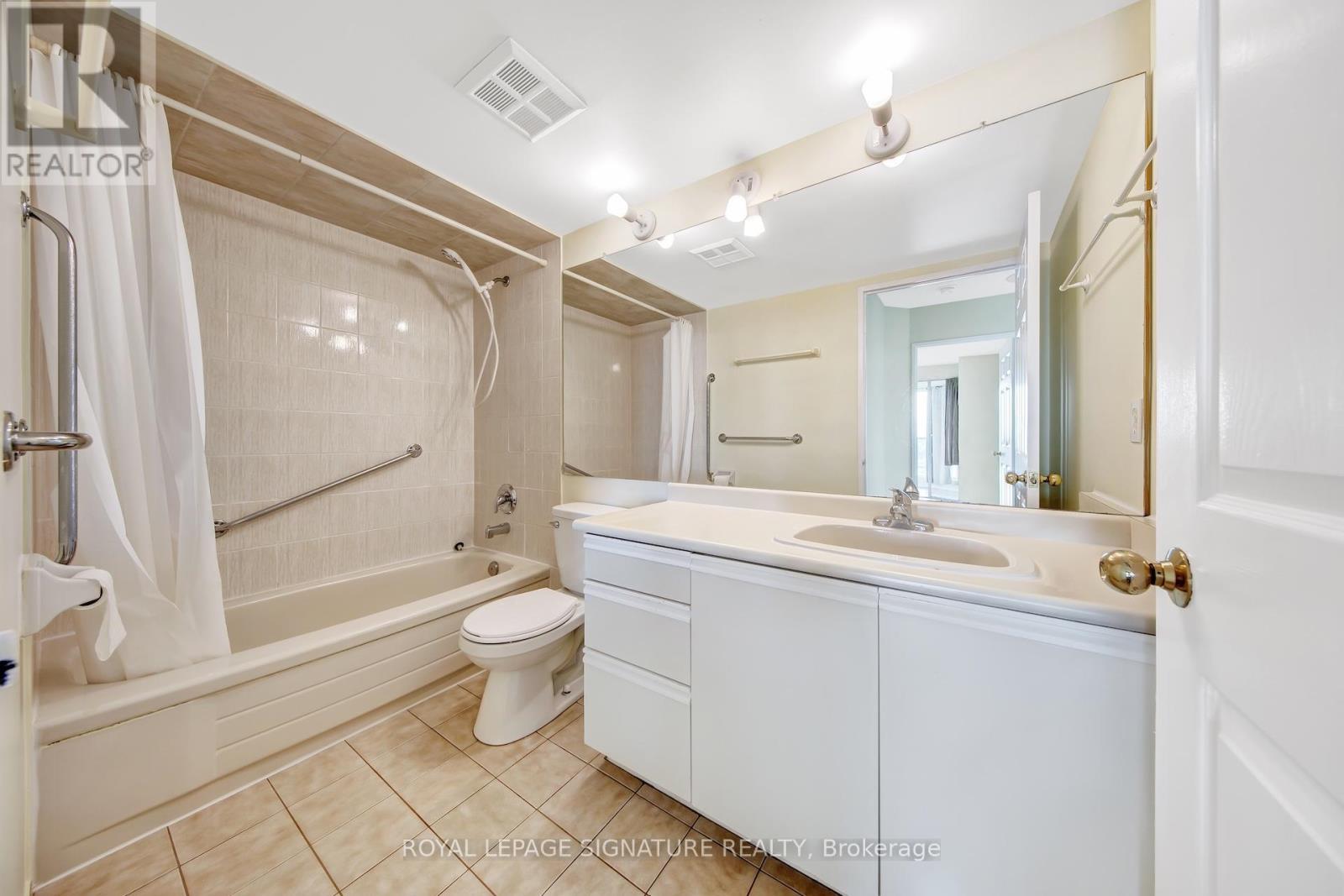 912 - 2177 Burnhamthorpe Road W, Mississauga, Ontario  L5L 5P9 - Photo 14 - W12481667