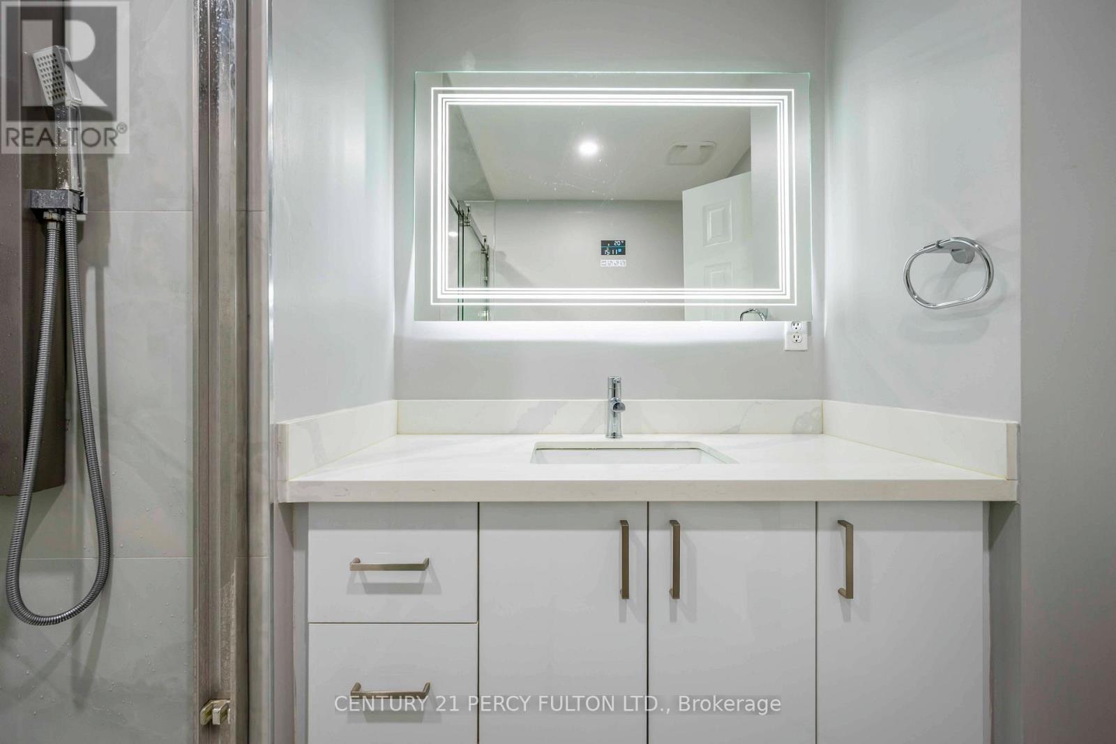 3933 Nightshade Lane, Mississauga, Ontario  L5N 7J4 - Photo 29 - W12481675