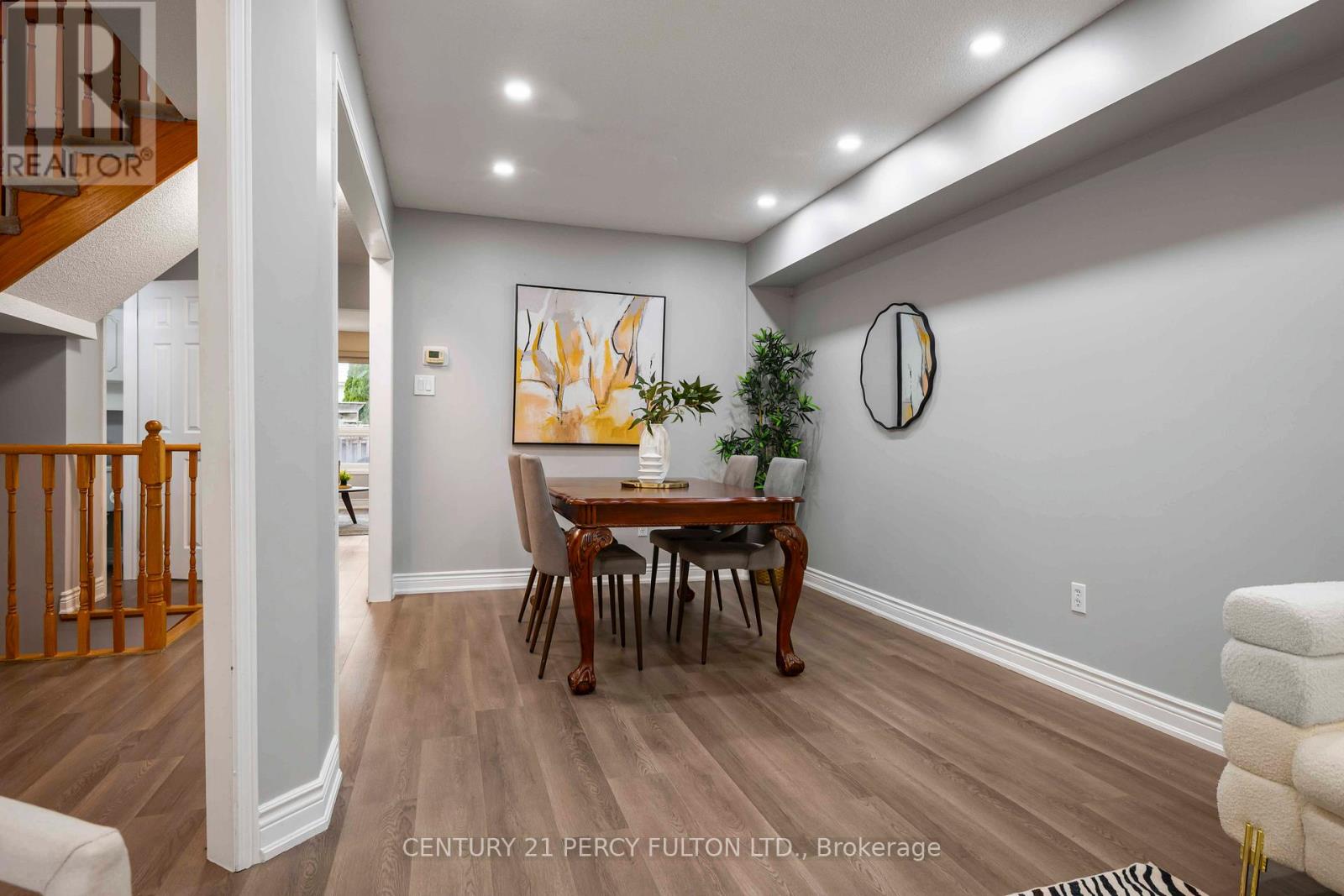 3933 Nightshade Lane, Mississauga, Ontario  L5N 7J4 - Photo 8 - W12481675