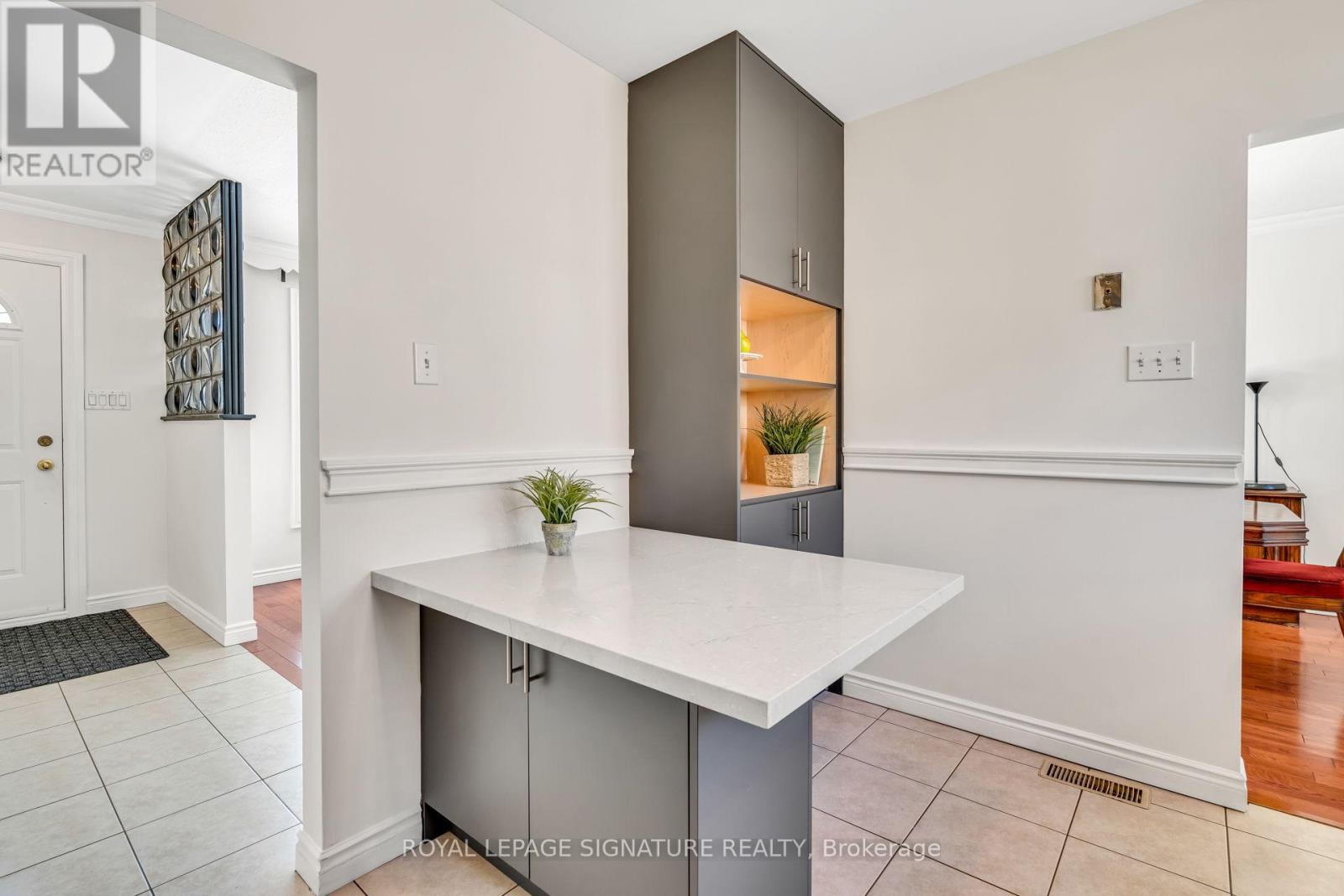 68 Mount Olive Drive, Toronto, Ontario  M9V 2C8 - Photo 12 - W12481676