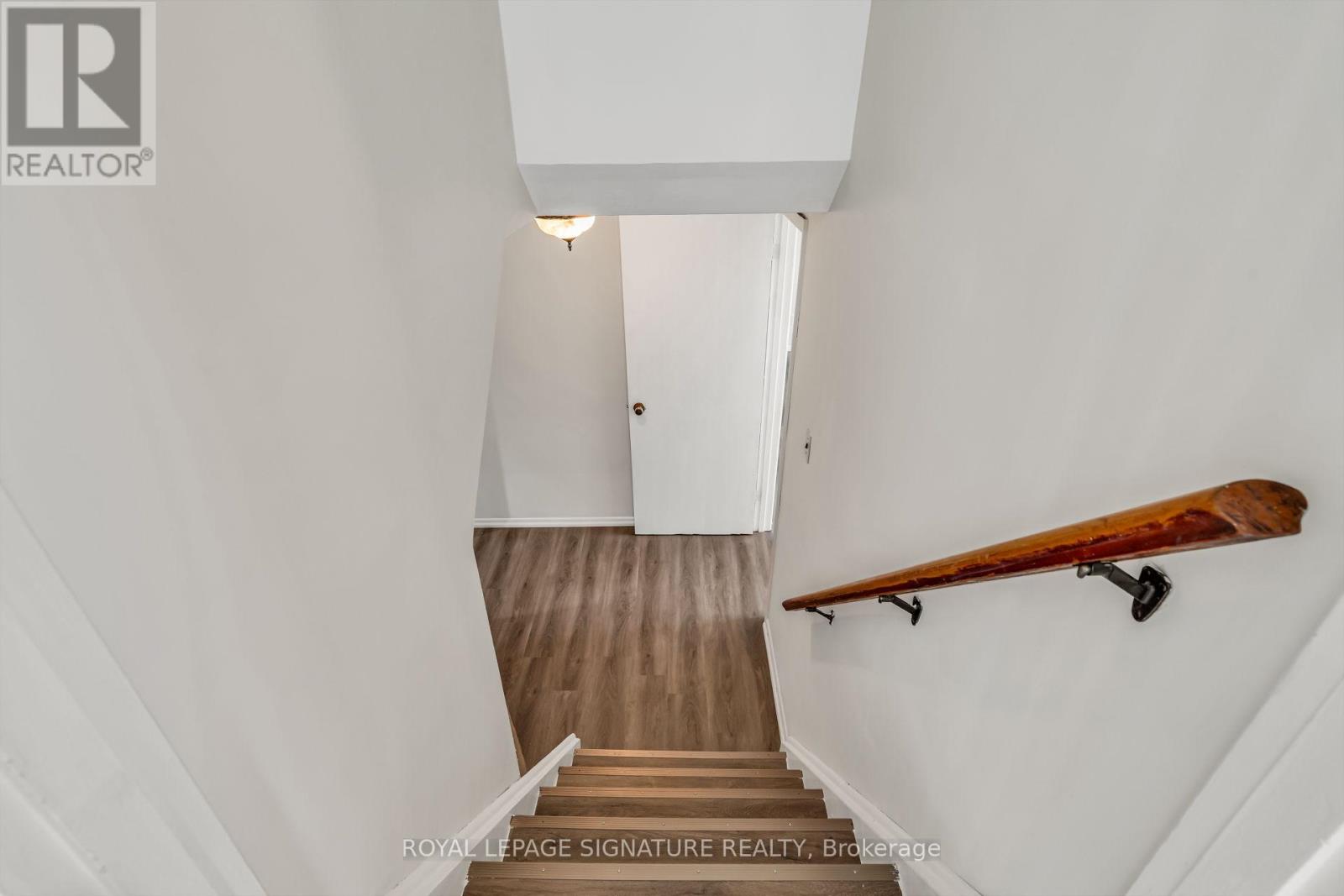 68 Mount Olive Drive, Toronto, Ontario  M9V 2C8 - Photo 25 - W12481676